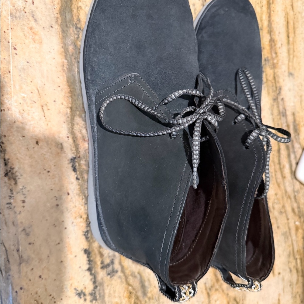 Men's Uggs Blue Suede Shoes